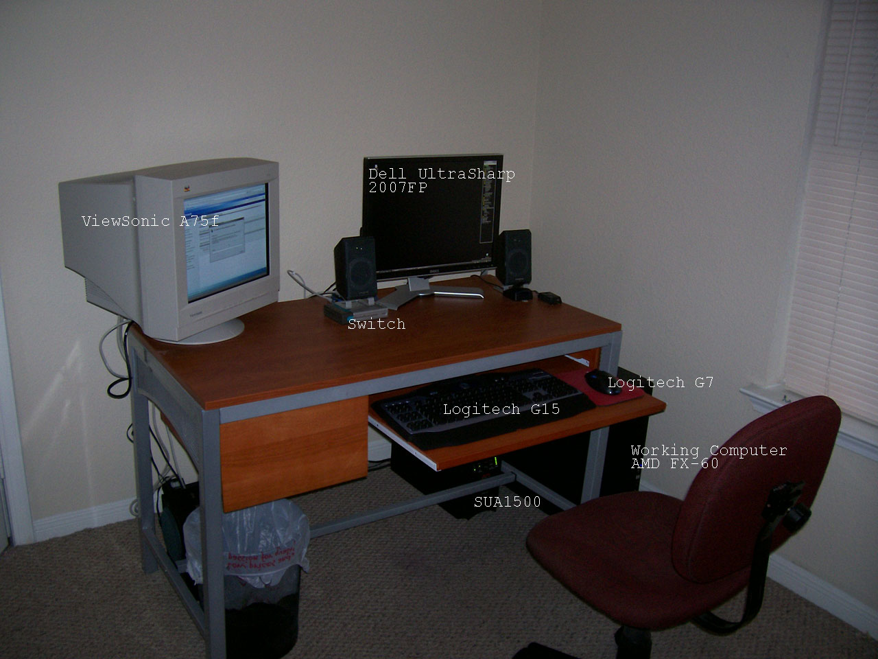 y2007m07d29_desk_home.jpg